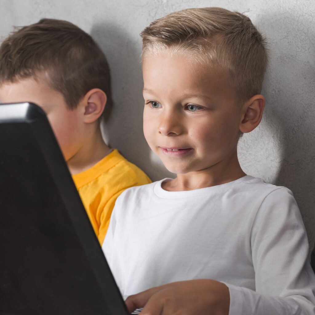 Impact des écrans sur nos enfants-PsyOneArt